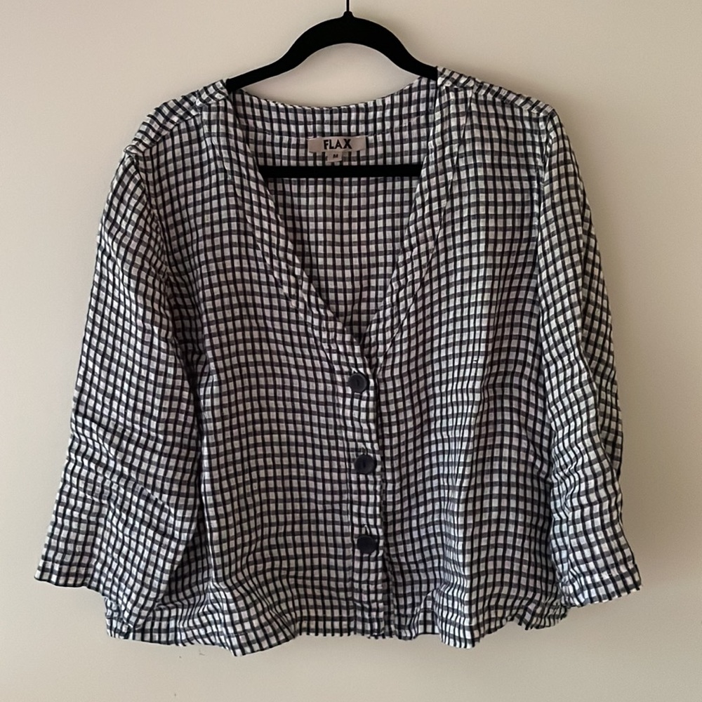 Flax 100% linen Gingham boxy front button up cardigan. Lagenlook